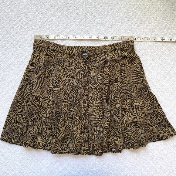Urban Outfitters Zebra Print‎ Mini Skirt Tan Black Button Front Flowy Skater - Picture 7 of 9